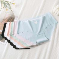 Women’s Seamless Panties – Soft Stretch Heart Design Underwear