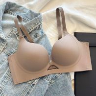 Women’s Smooth Molded Cup T-Shirt Bra – Minimalist Everyday Bra with Wide Side Bands